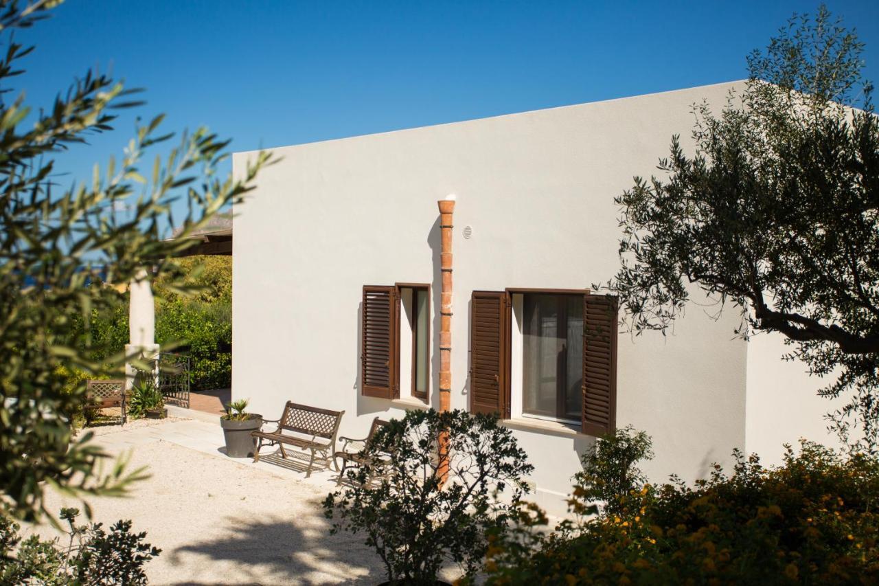 Villa Maria Una Finestra Sul Mare Valderice Extérieur photo